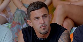 Los chicos se sinceran con Sandra Barneda en su irrupción por sorpresa en la villa