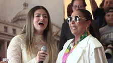 Exclusiva | La artista que cantó con Isabel Pantoja: "Me dio su bendición"
