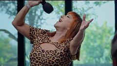 Loles León revive su etapa en el teatro cabaret