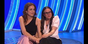 Clara llora al conocer a Silvia Abascal: “Su libro me ayudó a aceptar lo que me pasó”
