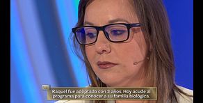 La durísima infancia de Raquel: dada en adopción con tres años tras buscar comida en la basura junto a su hermano