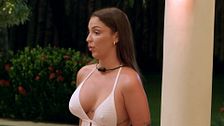 Alba, nueva participante de ‘La isla de las tentaciones 10’ entra en ‘Villa deseo’ y provoca sorpresa: “¿Y Ainhoa?”