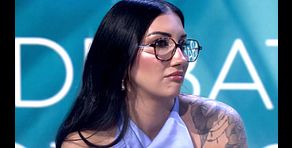Naomi reflexiona sobre la diferencia de las chicas y los chicos al tentarse