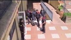 Imágenes de la detención de Jonathan Andic, heredero de Mango, por el presunto asesinato de su padre