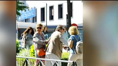 Las primeras imágenes de Charly, marido de Lydia Lozano, volviendo a caminar