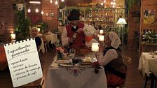 Un gallego realiza una queimada en el restaurante de 'First Dates' y se le olvida el tradicional conjuro: "Es para conseguir a mi otra mitad"