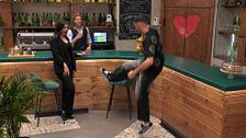 Un soltero deja perpleja a Lidia con sus bailes de tecno: "¡Madre mía!"
