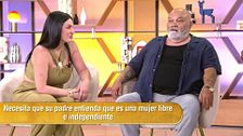 Le recrimina a su padre que critique su "forma de vestir" a sus 38 años y siendo abuela: "Necesito que me diga: 'qué guapa voy'"