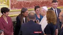 El saludo de Miriam Nogueras y Gabriel Rufián al Papa León XIV en el Congreso de los Diputados