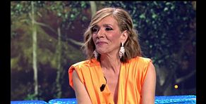 Julia, la madre de Claudia se sincera con Sandra Barneda sobre su salida del plató de 'Supervivientes'