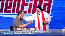 El emotivo regalo de Sor Lucía a Risto Mejide en su llegada a 'Todo es mentira': "¡Qué chula!"