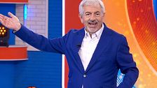 Carlos Sobera protagoniza un divertido momento con un invitado muy especial: ''Cuidado, que yo huelo a perro''