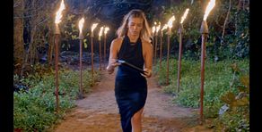 Leila sale en busca de la ‘tablet’ tras llevársela Alba de la hoguera