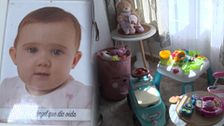 Investigan la muerte de una bebé de 16 meses por quemaduras mientras la bañaba la pareja de su madre en Sevilla: "Me encontré a mi niña achicharrada"