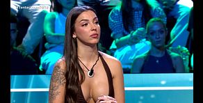 Alba reconoce que tenía idealizada su relación tras un comentario de Arantxa Coca