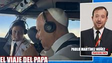 El comandante del avión que ha llevado al Papa de Madrid a Barcelona desvela todos los detalles del viaje: "Le hemos hecho una sorpresa"