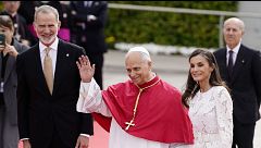 Así han recibido los reyes Felipe y Letizia al papa León XIV en su visita a España