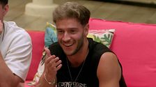 David reacciona al descubrir que las chicas han visto sus imágenes con Leila: "Ya no me mira igual"