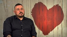 Toni se sincera sobre su primera impresión de su cita: "Me gusta la mortadela, pero me gusta más el jamón ibérico"