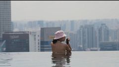 'Viajeros Cuatro' se adentra en el hotel más espectacular de Singapur: "Taylor Siwft se alojó"