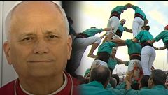 La atenta mirada de León XIV a la impresionante torre humana de los castellers