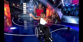 La gran entrada de Ivonne Reyes al plató de 'Supervivientes' en silla de ruedas tras su lesión: “Lo dejé todo allí”