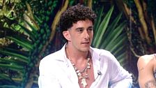 Alberto Ávila admite que "robó" comida a la organización de 'Supervivientes' y Álex Ghita estalla: "¿Pero qué cachondeo es este?"