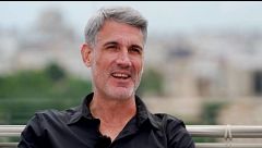 Carlos tiene muy claro lo que busca y lo que ofrece en el amor: ''Soy 80 % demonio y 20 % ángel''