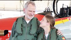 La princesa Leonor y el rey Felipe realizan su primer vuelo juntos ante el fin de curso militar