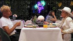Ángela y Fernando descubren su conexión ibicenca entre fiestas y amigos en común: “Nunca se atrevió a hablar conmigo”