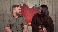 Un soltero de ‘First Dates’ compara a su cita con Pocahontas y ella reacciona: "No sé si es un alago…"