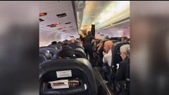El terror de los pasajeros de un avión a punto de despegar en un aeropuerto cerca del epicentro de los terremotos en Venezuela