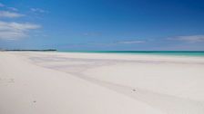 Gold Rock Beach, la espectacular playa de Bahamas que aparece en Piratas del Caribe