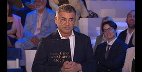 Jorge Javier Vázquez echa en cara a un invitado lo que hace con un amigo: "Lo que se calienta, se come"