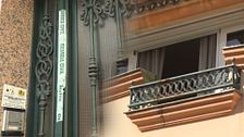 Matan a puñaladas a una madre y su hija en Mijas, Málaga, y luego incendian el piso: todas las hipótesis abiertas en la investigación