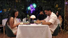 El ataque de calor de una soltera de ‘First Dates’: “Me estoy muriendo”