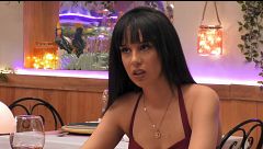 Fifi se sincera con su cita sobre su complicada historia: “He estado en un centro de ‘menas’ porque mi madre tiene esquizofrenia”