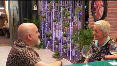 La falta de atracción física marca el destino de la cita entre Julio y Laura