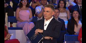 Jorge Javier Vázquez, ante lo cerca que han vivido tres hermanos sin conocerse: “Podíais haber sido novios”