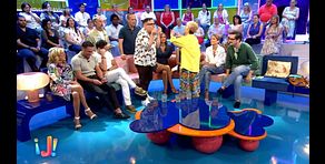 Tenso choque entre Corbacho y los colaboradores tras salir a la luz sus audios en el chat grupal del programa: "No deberías faltarle el respeto a nadie"