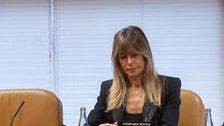 La Audiencia de Madrid mantiene el juicio con jurado contra Begoña Gómez pero levanta las medidas cautelares