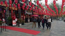Los invitados se dividen para vivir dos experiencias únicas en China: un reto gastronómico y una sesión de medicina tradicional