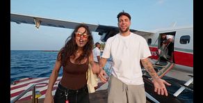 El emocionante aterrizaje en hidroavión de Laura Madrueño, Lorena Castell y Montoya en las Maldivas: “Es una pasada”