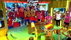 La épica celebración de Ion Aramendi y el plató de 'El verano se mueve' tras la victoria de España en el Mundial