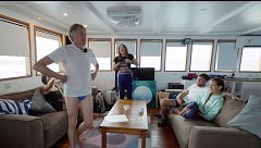 ¡Momentazo! Montoya tira de humor al ver a Jesús Calleja quitarse la toalla: “Ya he visto el tiburón que tenía que ver”