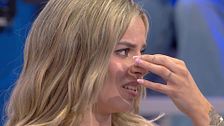 Macarena termina llorando al hablar de su situación con Lorenzo y Ainhara: “Estoy agobiada”