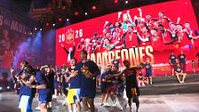 La Roja celebra su segunda estrella como auténticas superestrellas