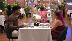 El eficaz método de una soltera de ‘First Dates Summer’: “Para que un hombre no te ponga los cuernos, haz tríos con él”