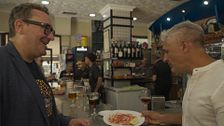 La costumbre de Almería que conquista a los visitantes: tapas gratis con cada consumición