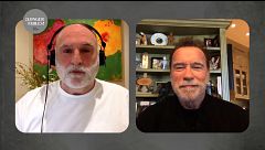 El momento en que Arnold Schwarzenegger probó uno de los vinos de Raúl Pérez por el chef, José Andrés